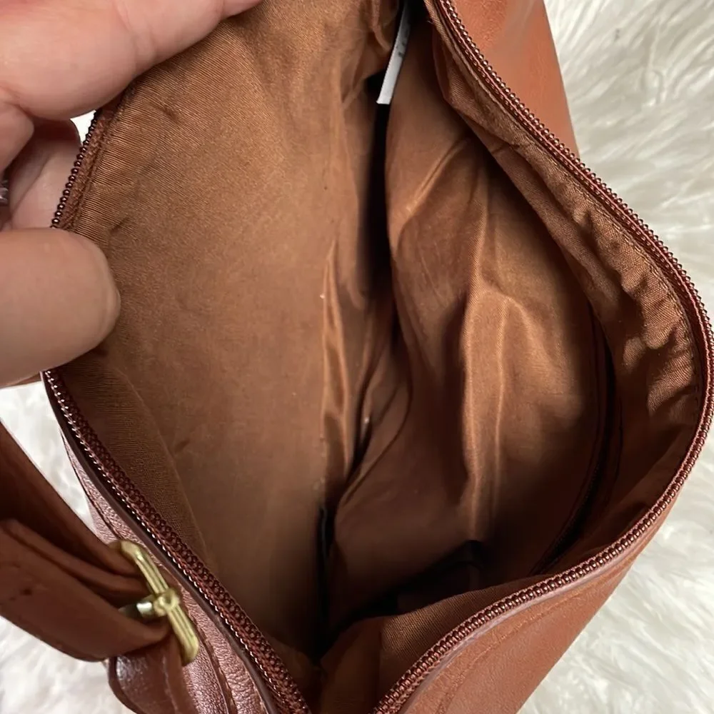 Source Unknown brown shoulder
